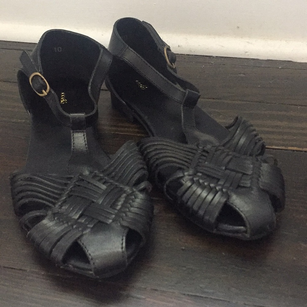Ecote Sandals